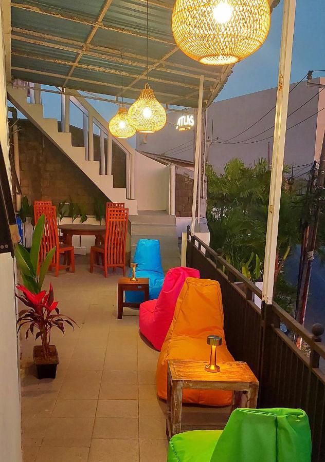 Hustay Guest House - Canggu Екстериор снимка