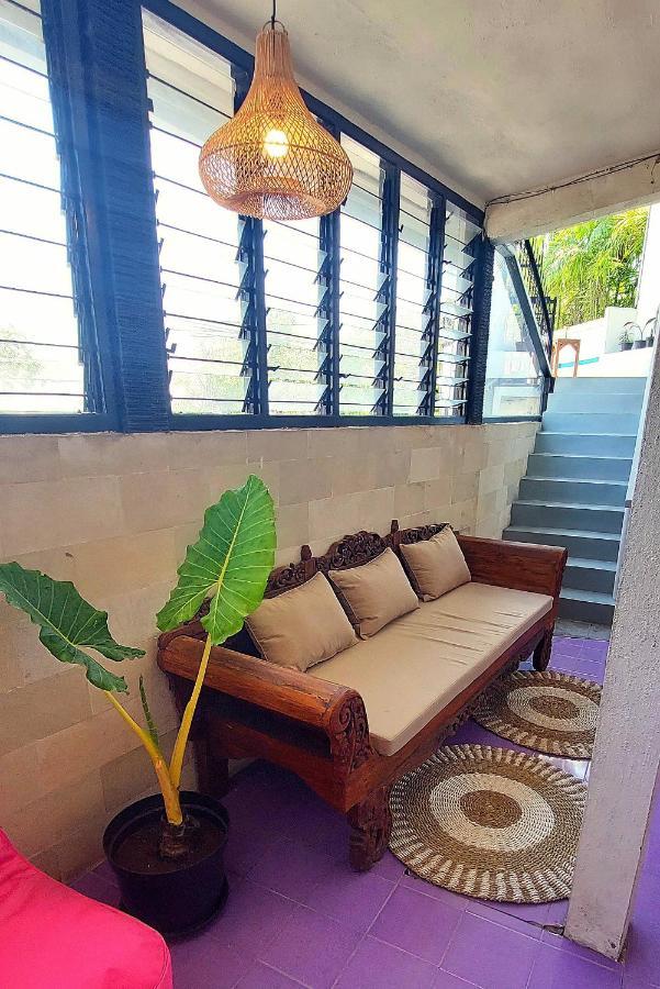 Hustay Guest House - Canggu Екстериор снимка