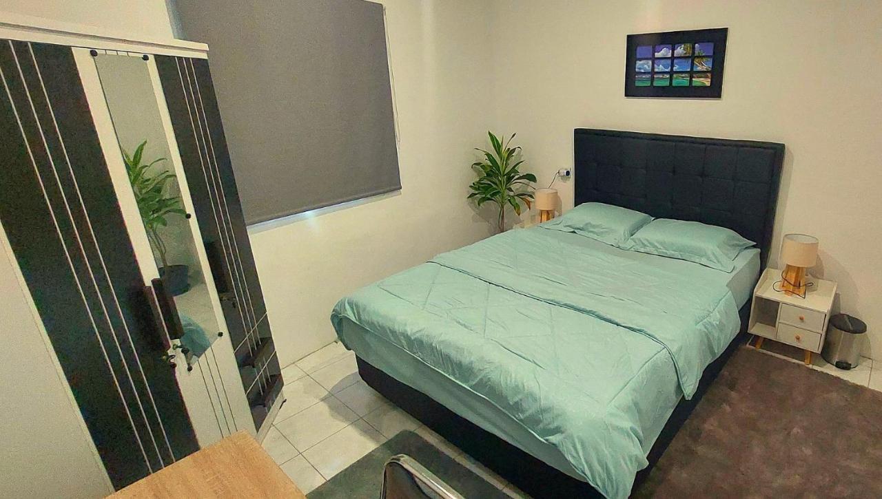 Hustay Guest House - Canggu Екстериор снимка