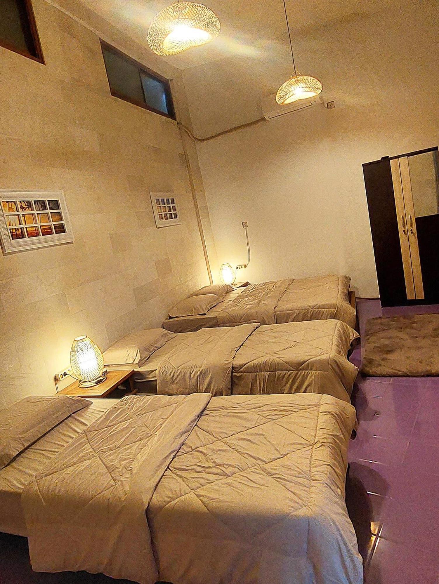 Hustay Guest House - Canggu Екстериор снимка